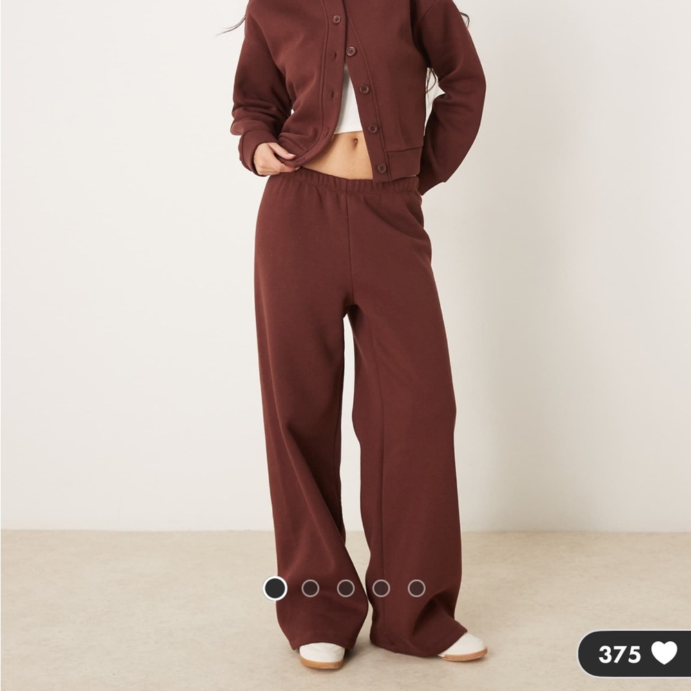 ASOS DESIGN Chocolate Sweatpants and Sweatshirt Set - Picture 4 of 4